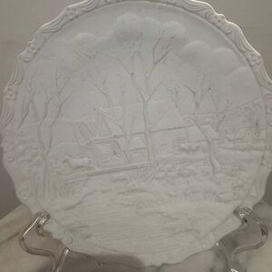 Embossed White Ceramic Scenic Decorative Plate